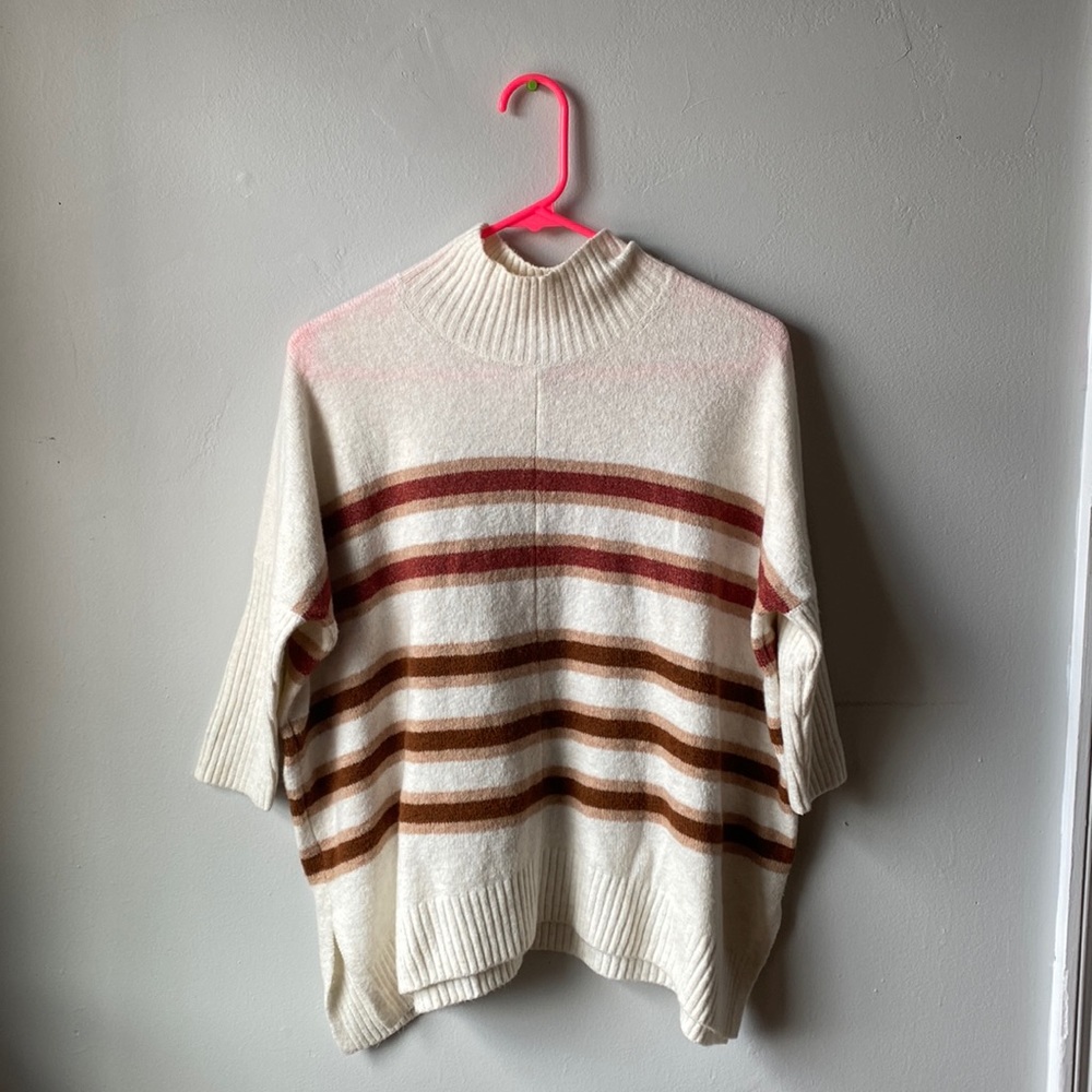 Loft 3/4 sleeve sweater